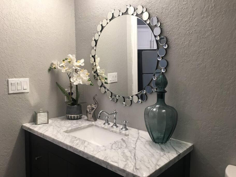 Chic Pad In Center Of Seminole Heights-322